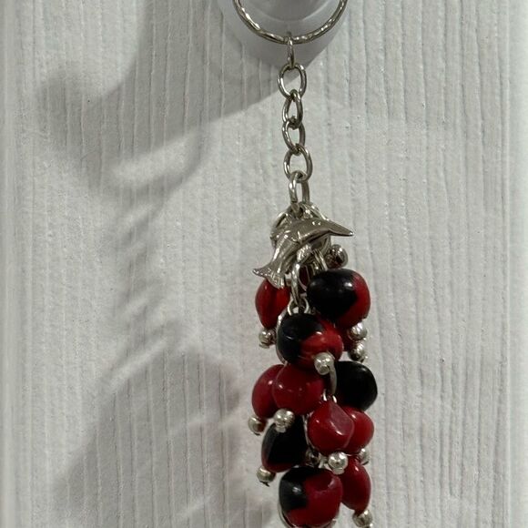 NATURAL HUAYRURO SEEDS KEYCHAIN, HANDMADE IN PERU. - Picture 2 of 2